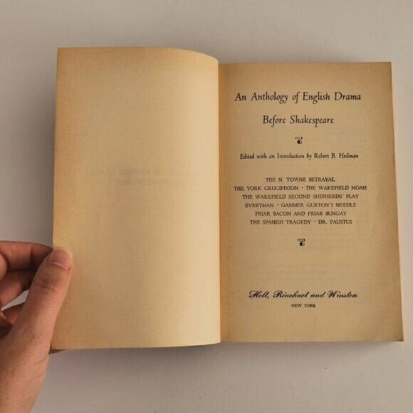 1961 Anthology of English Drama Before Shakespeare - Vintage School Book Reader - Picture 6 of 9